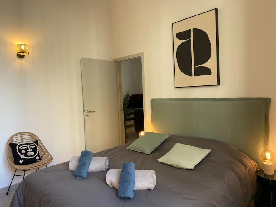 Appartement Avec Ventilateurs Proche Du Palais Des Papes Avignon Exteriör bild