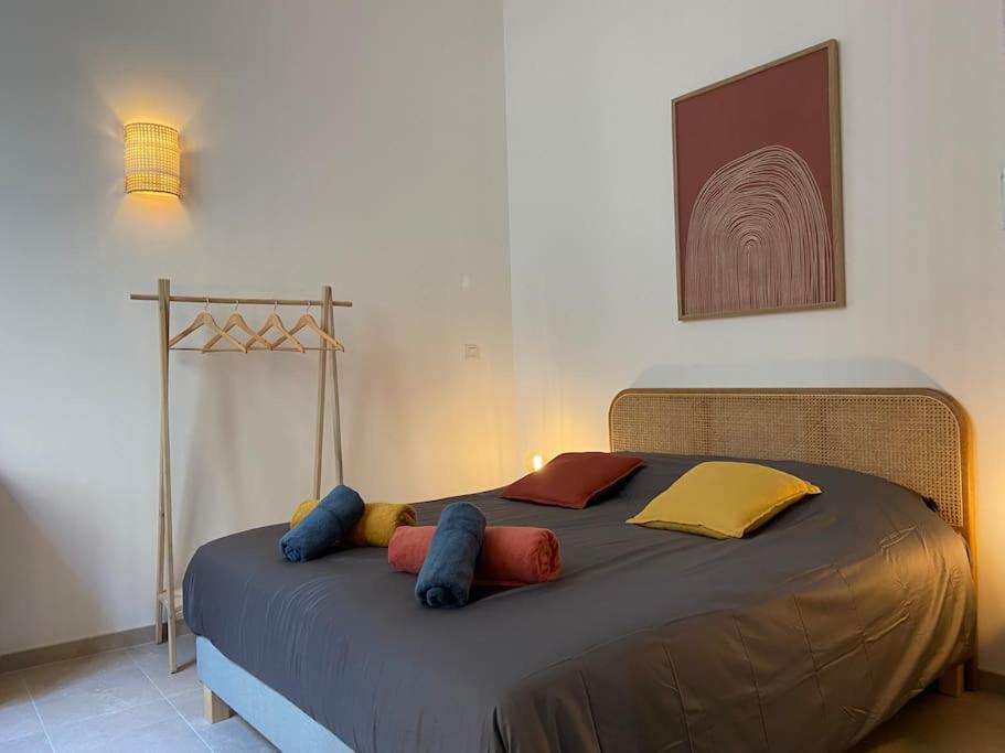 Appartement Avec Ventilateurs Proche Du Palais Des Papes Avignon Exteriör bild