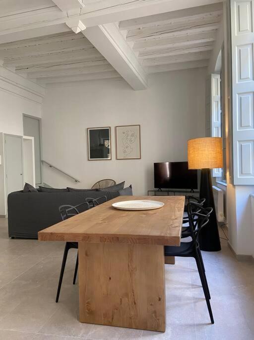 Appartement Avec Ventilateurs Proche Du Palais Des Papes Avignon Exteriör bild